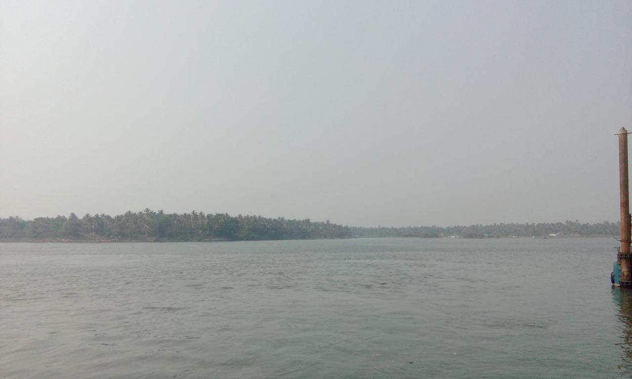 Muziris Harbour View Hotel Kochi Esterno foto